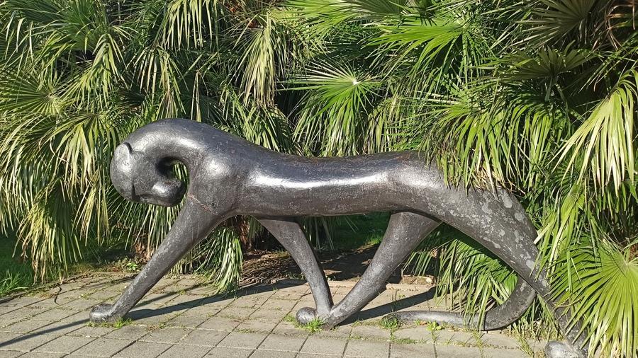 Пантера скульптура В. Гуслев фото