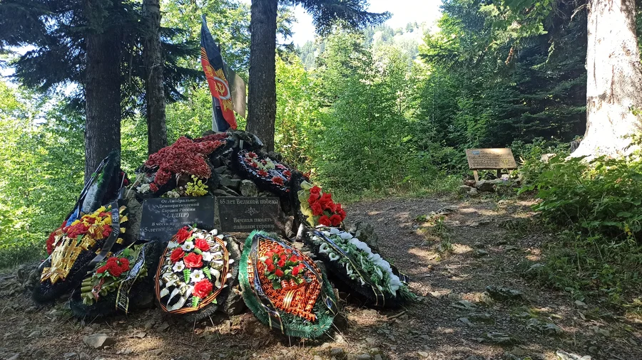 Памятник Защитникам Кавказа 3